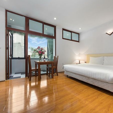 Granda Corner Apartment Hanoi Bagian luar foto