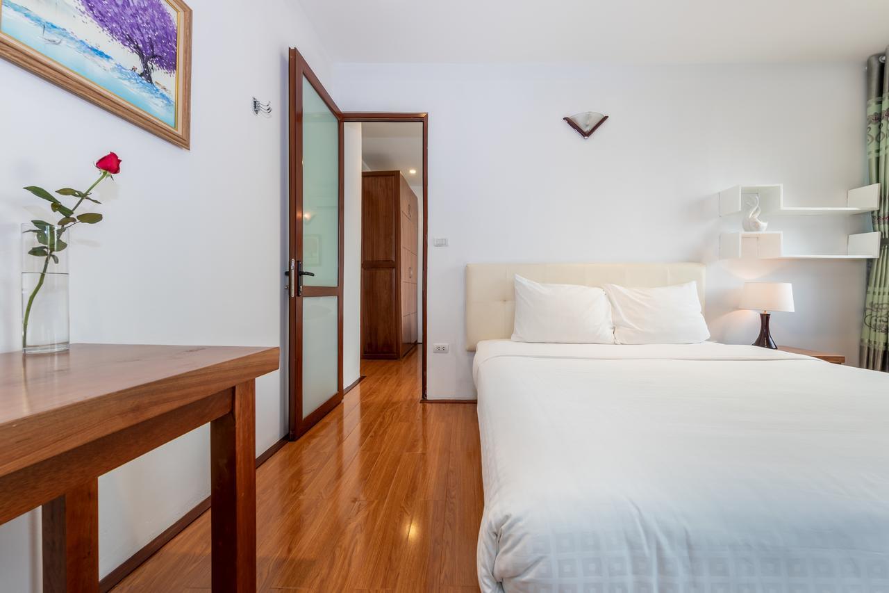Granda Corner Apartment Hanoi Bagian luar foto