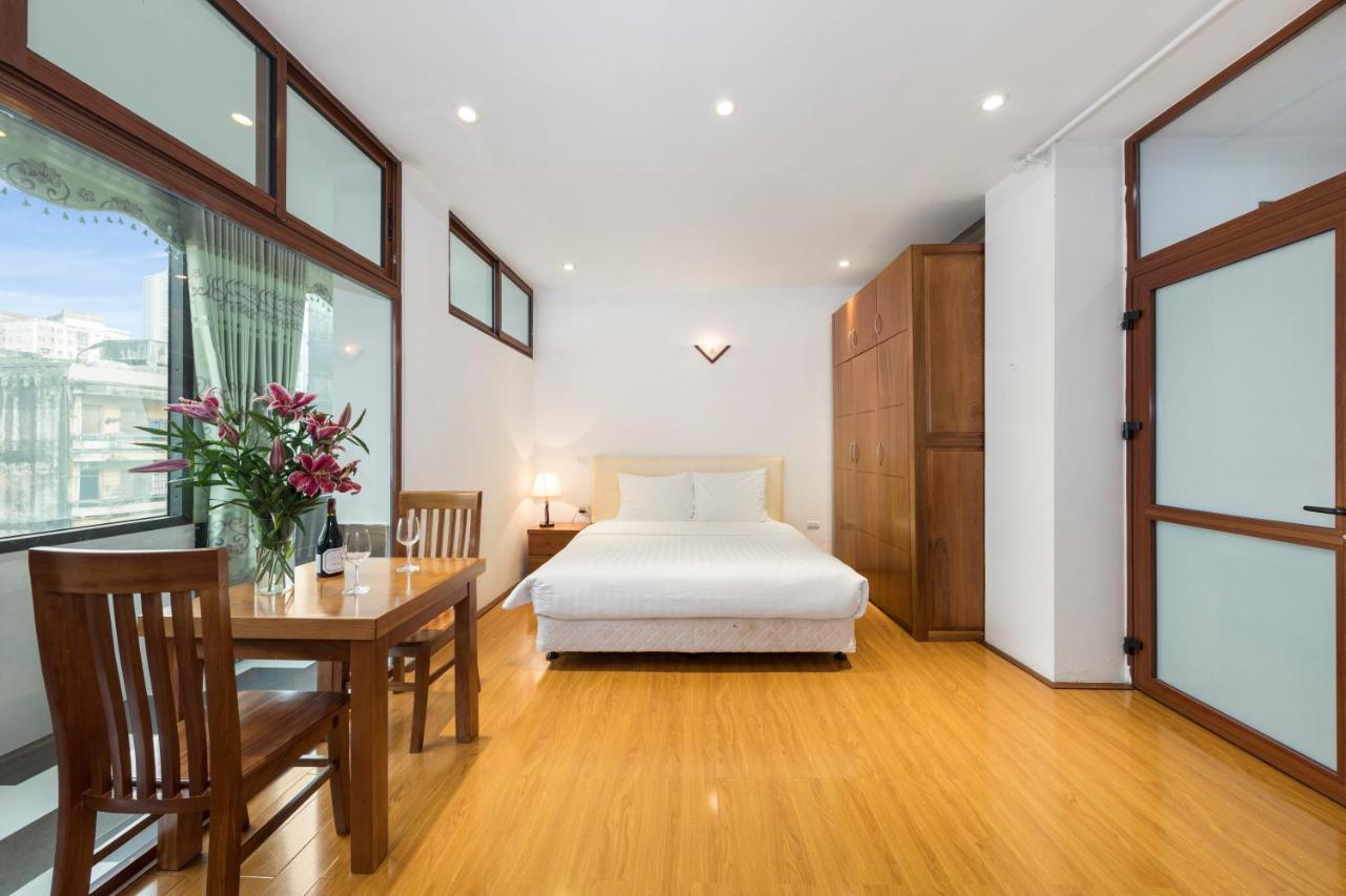 Granda Corner Apartment Hanoi Bagian luar foto