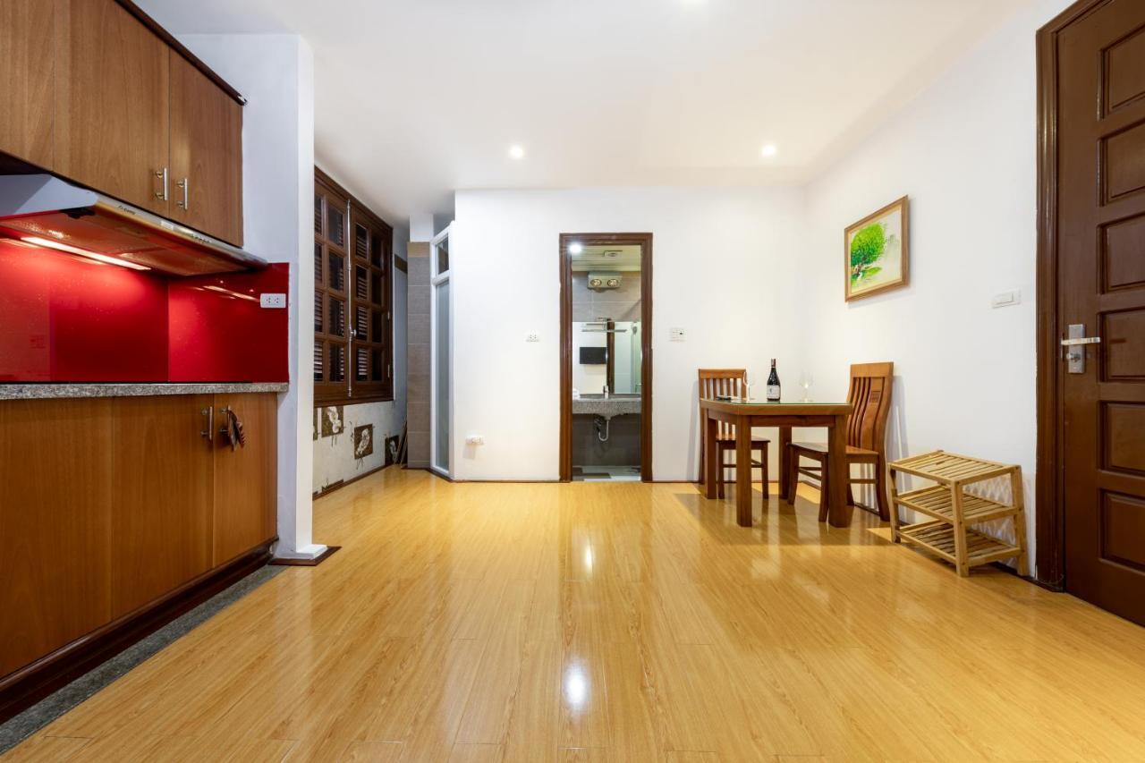 Granda Corner Apartment Hanoi Bagian luar foto
