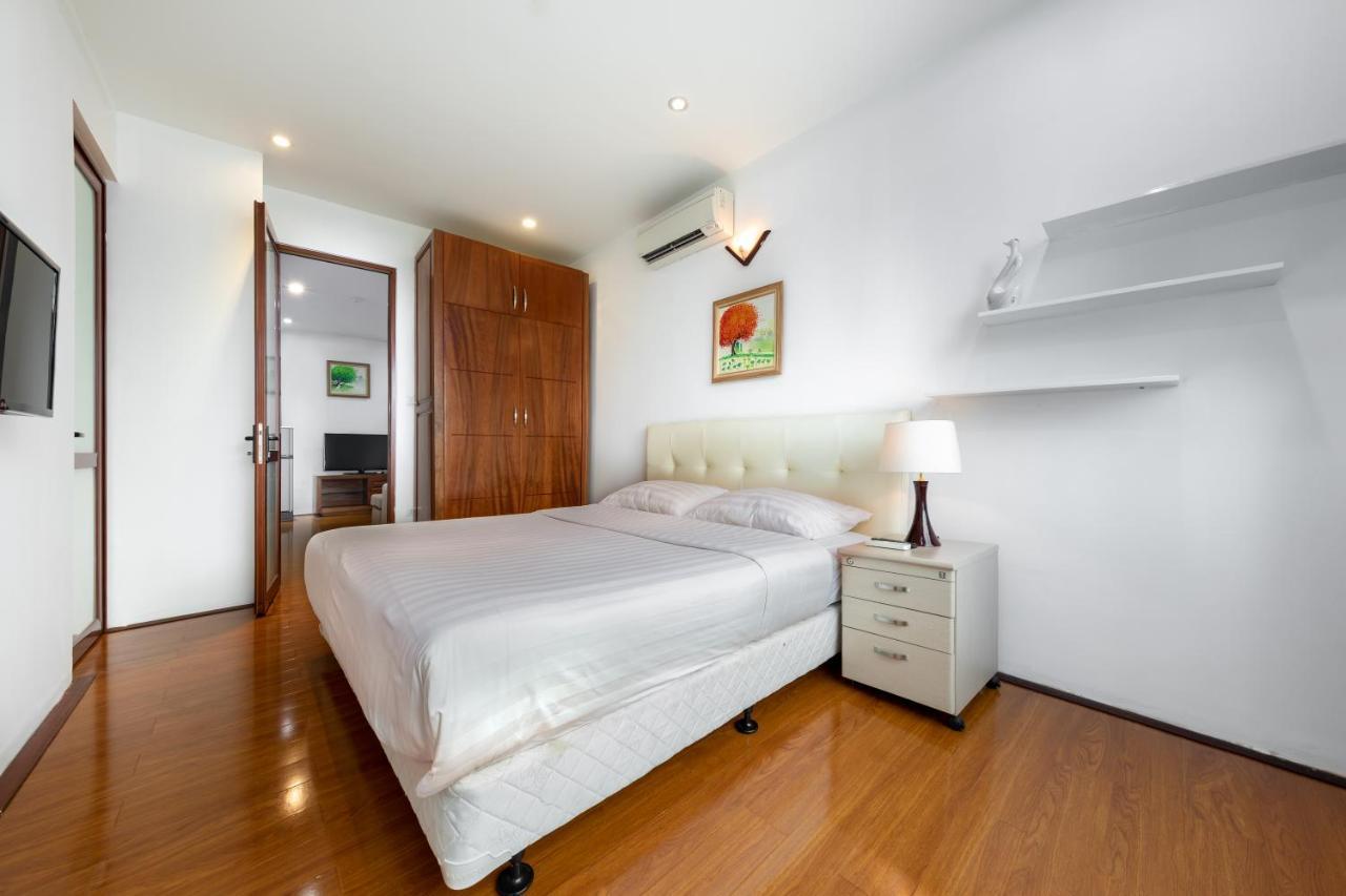 Granda Corner Apartment Hanoi Bagian luar foto