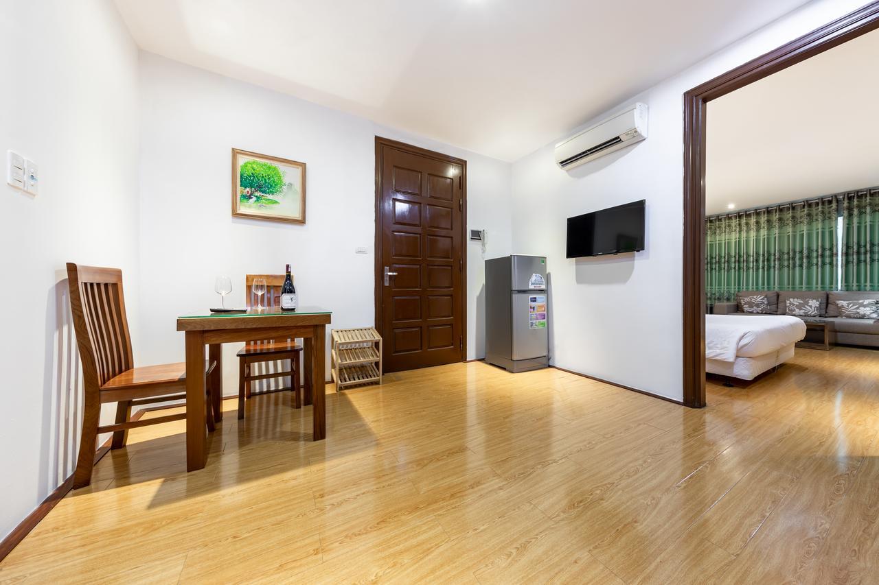 Granda Corner Apartment Hanoi Bagian luar foto