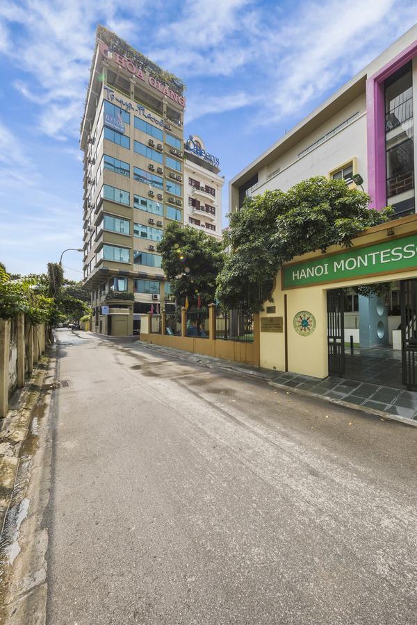 Granda Corner Apartment Hanoi Bagian luar foto